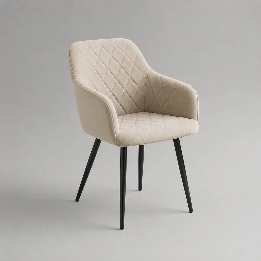 Sedia da pranzo imbottita con braccioli in velluto trapuntato beige con gambe in metallo nero 55x60x85 cm