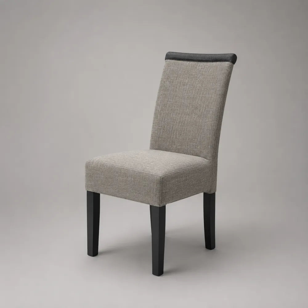 Sedia da pranzo con schienale alto imbottito in tessuto poliestere beige e gambe in legno massello nero 46 x 58 x 98 cm